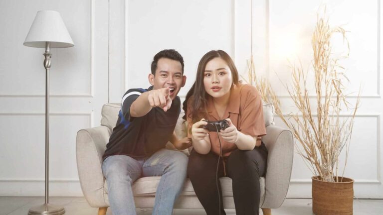 7 Best Games for Couples: Relationship Gaming